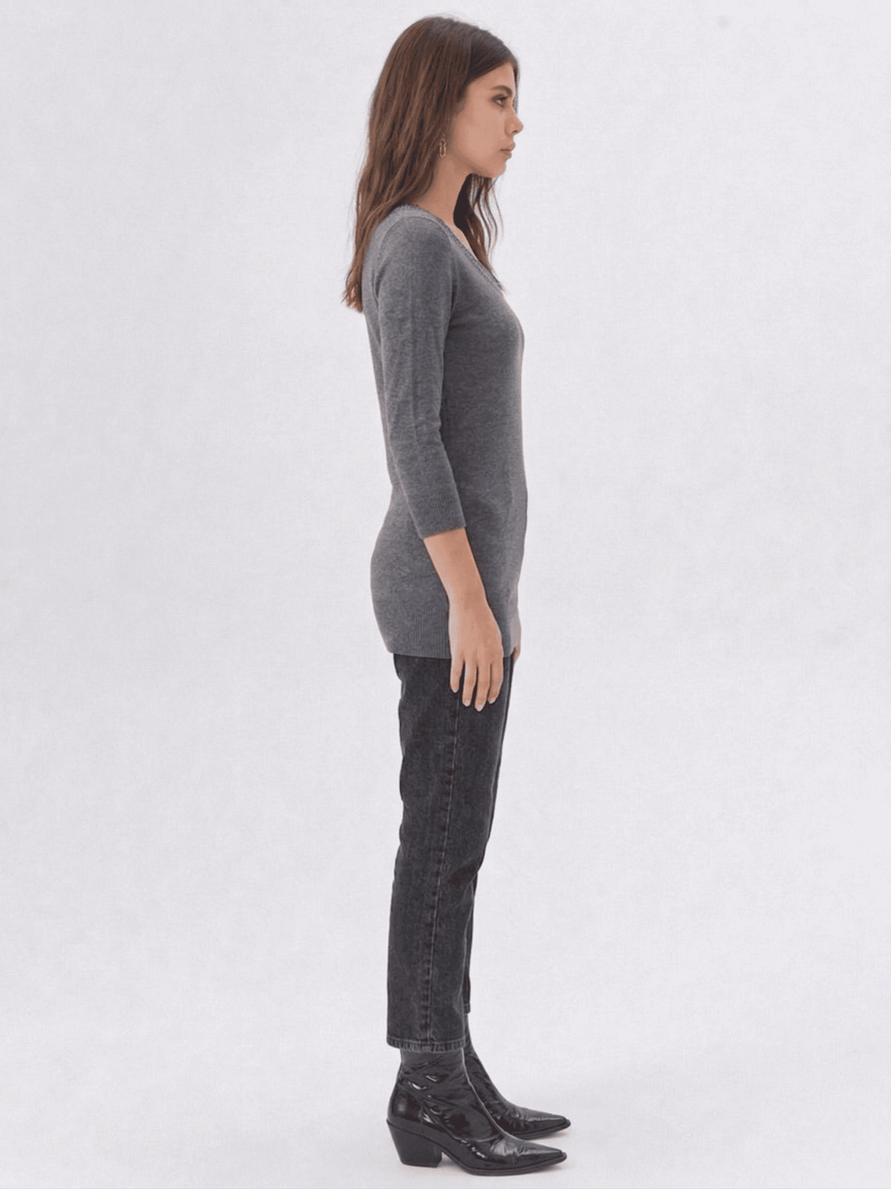 Suéter de Punto Fino con Cuello Calado 3