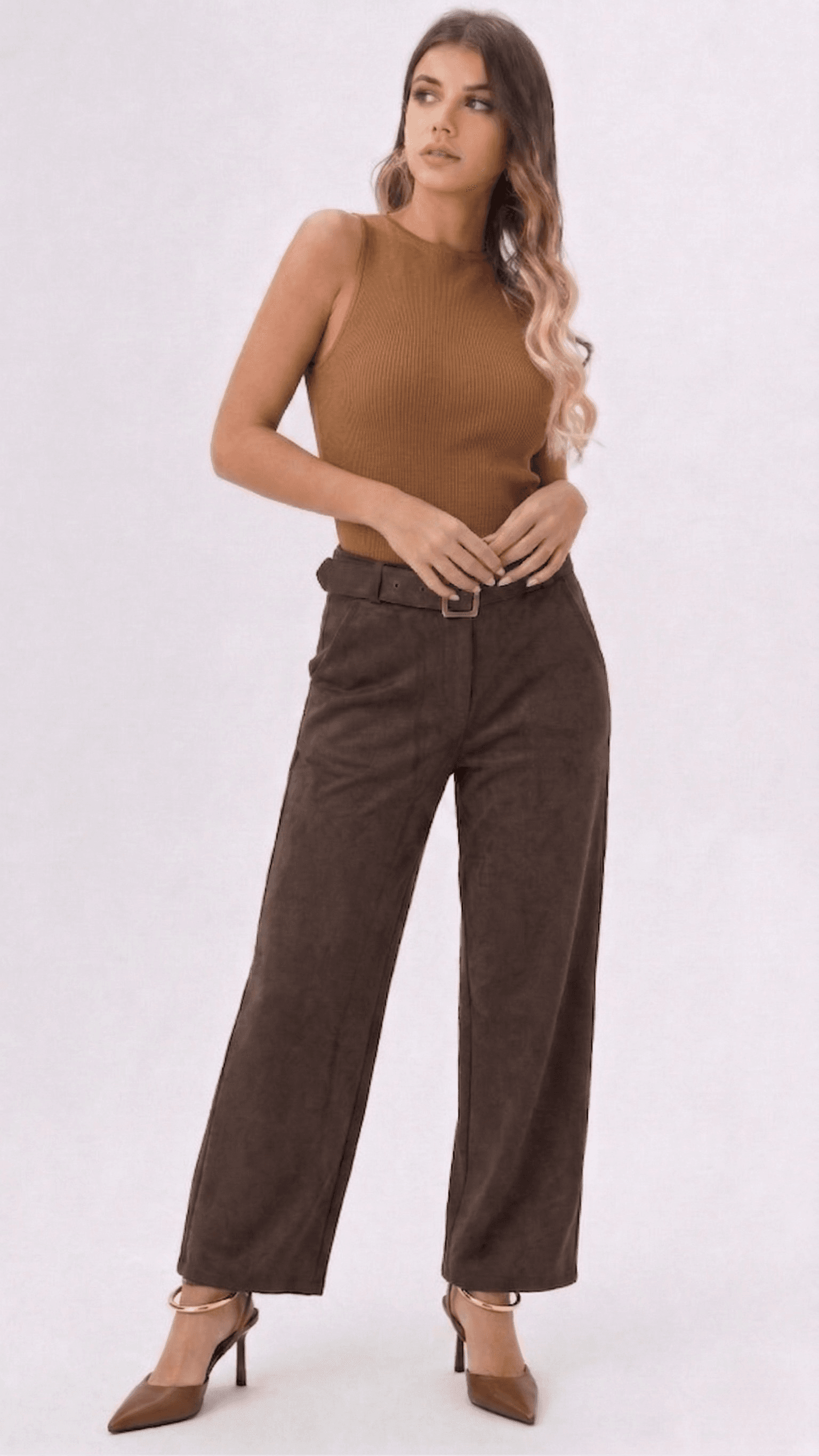 Pantalón Recto Efecto Gamuza