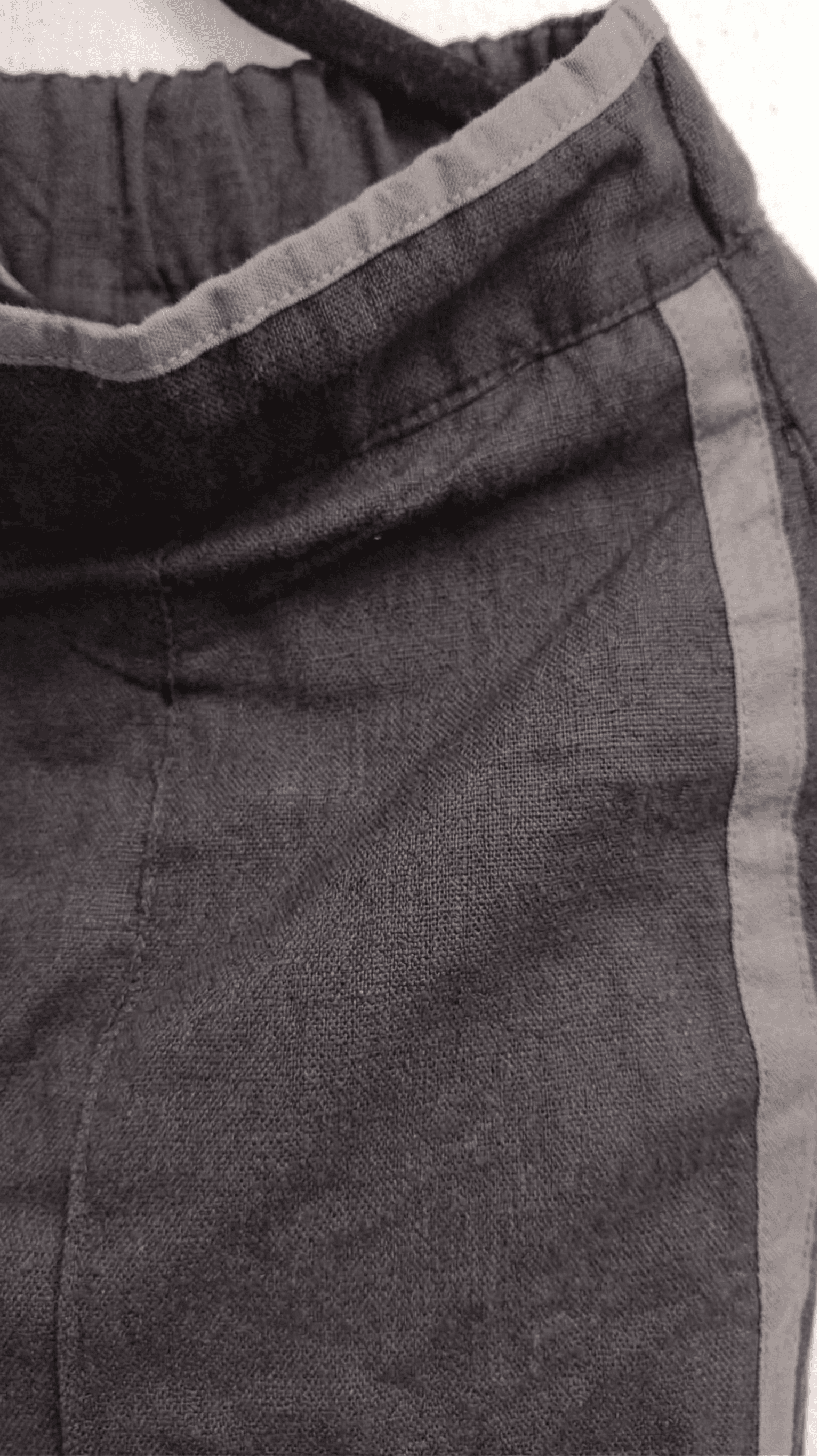 Pantalón Wide Leg con Galón Lateral en Contraste — vista 2