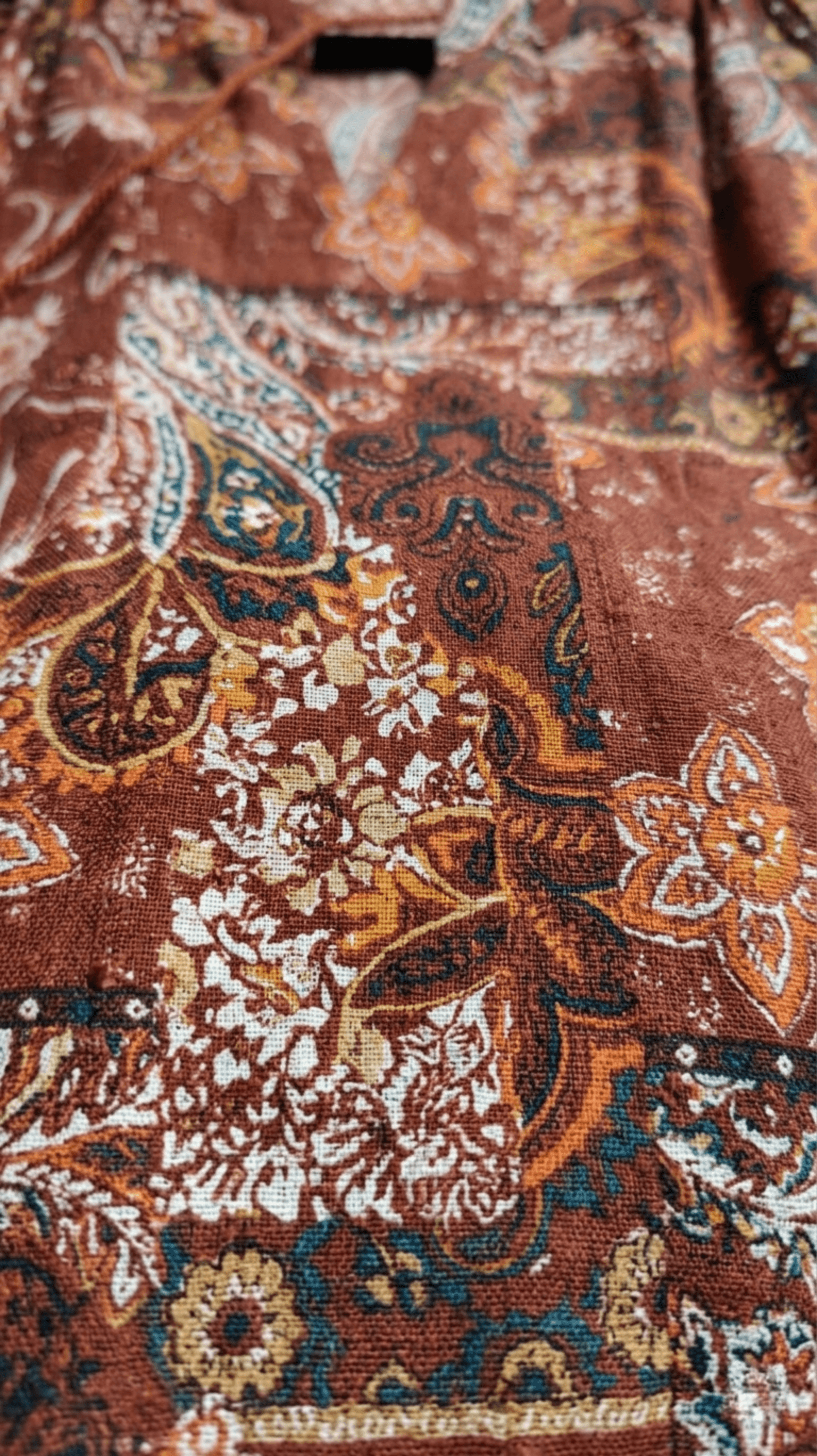 Blusa Boho con Borlas y Estampado Floral 2