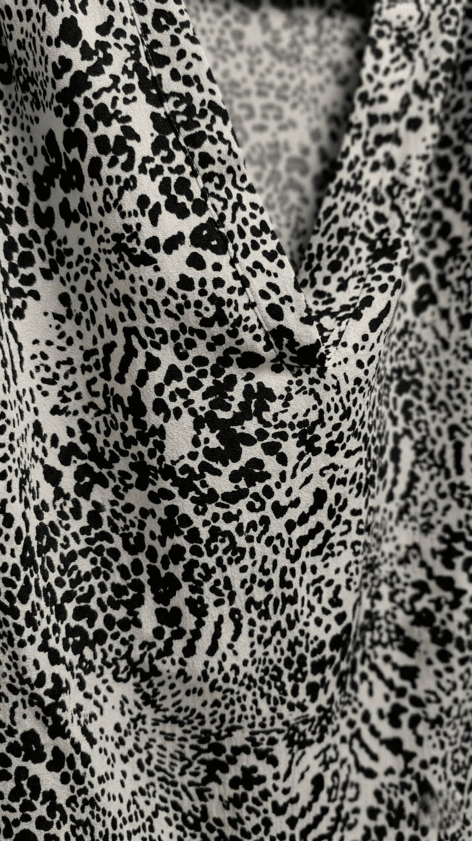 Top Sin Mangas Escote en V con Micro-Estampado 2