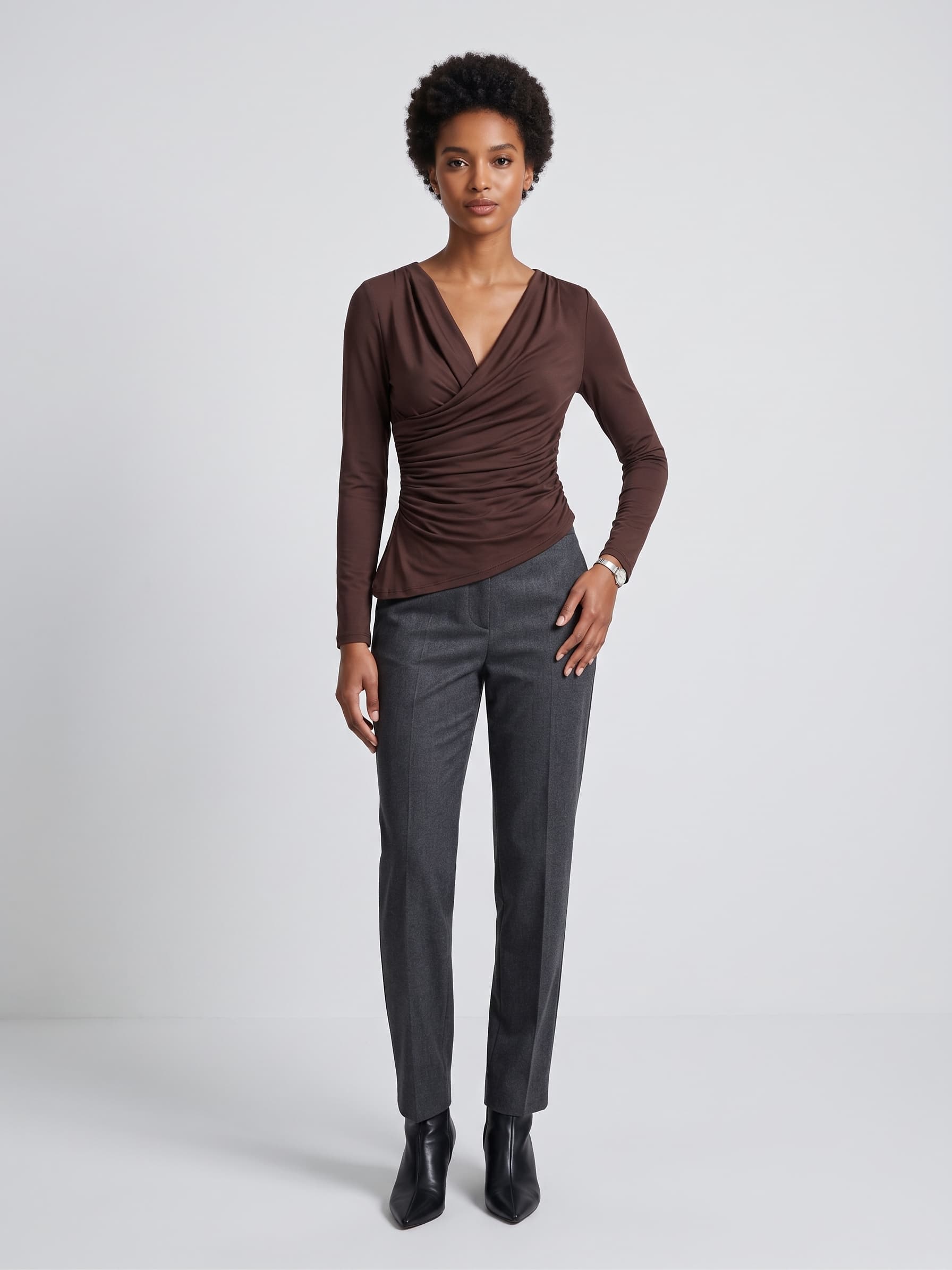 Blusa Asimétrica con Fruncido Chocolate