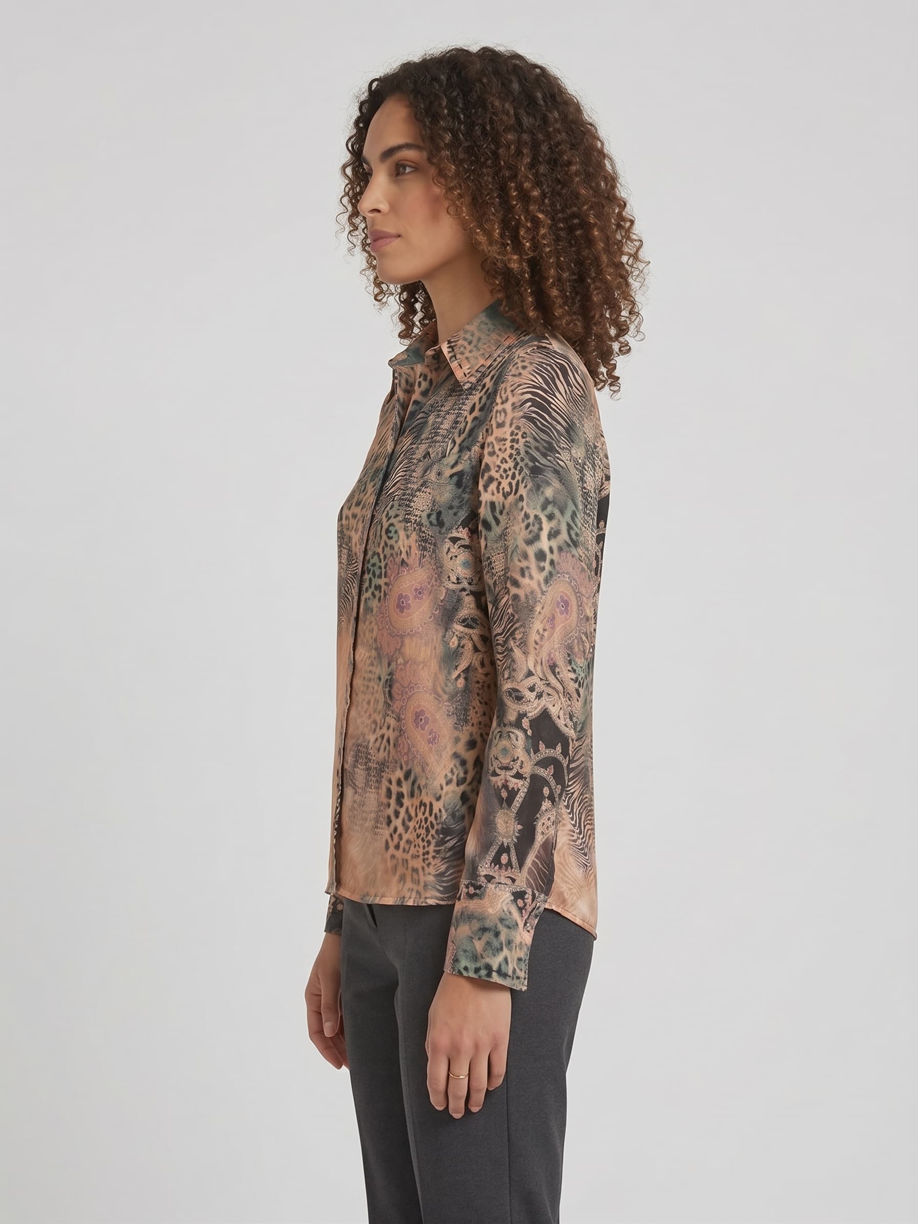 Blusa con Estampado Mixto Animal Print y Paisley 3