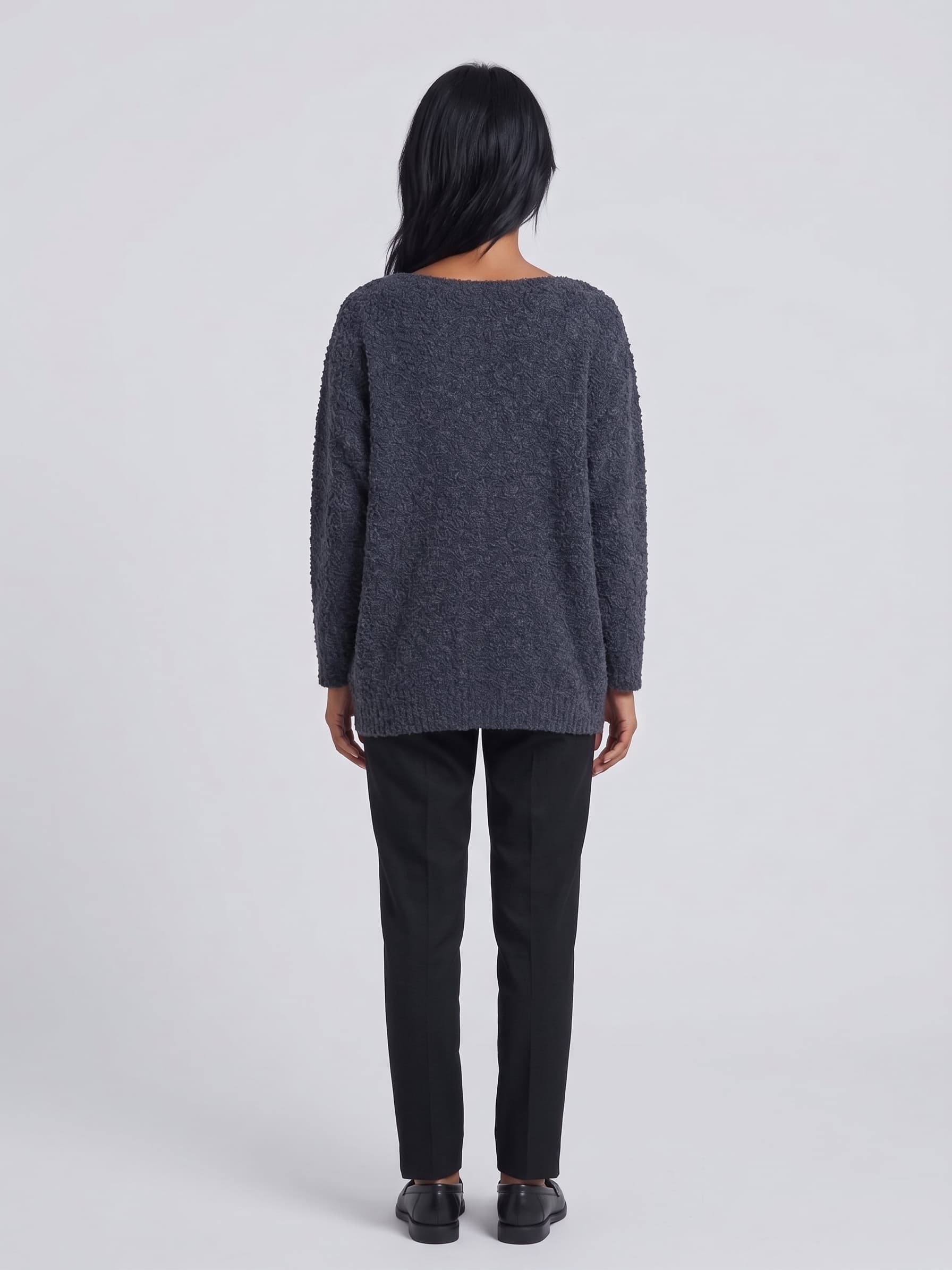 Suéter Holgado de Textura Bouclé Azul Marino 4